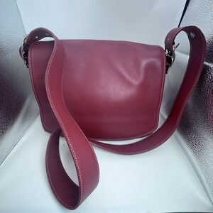 2004 Leather Coach Legacy Medium Cherry Red Flap Crossbody Shoulder Bag Classic